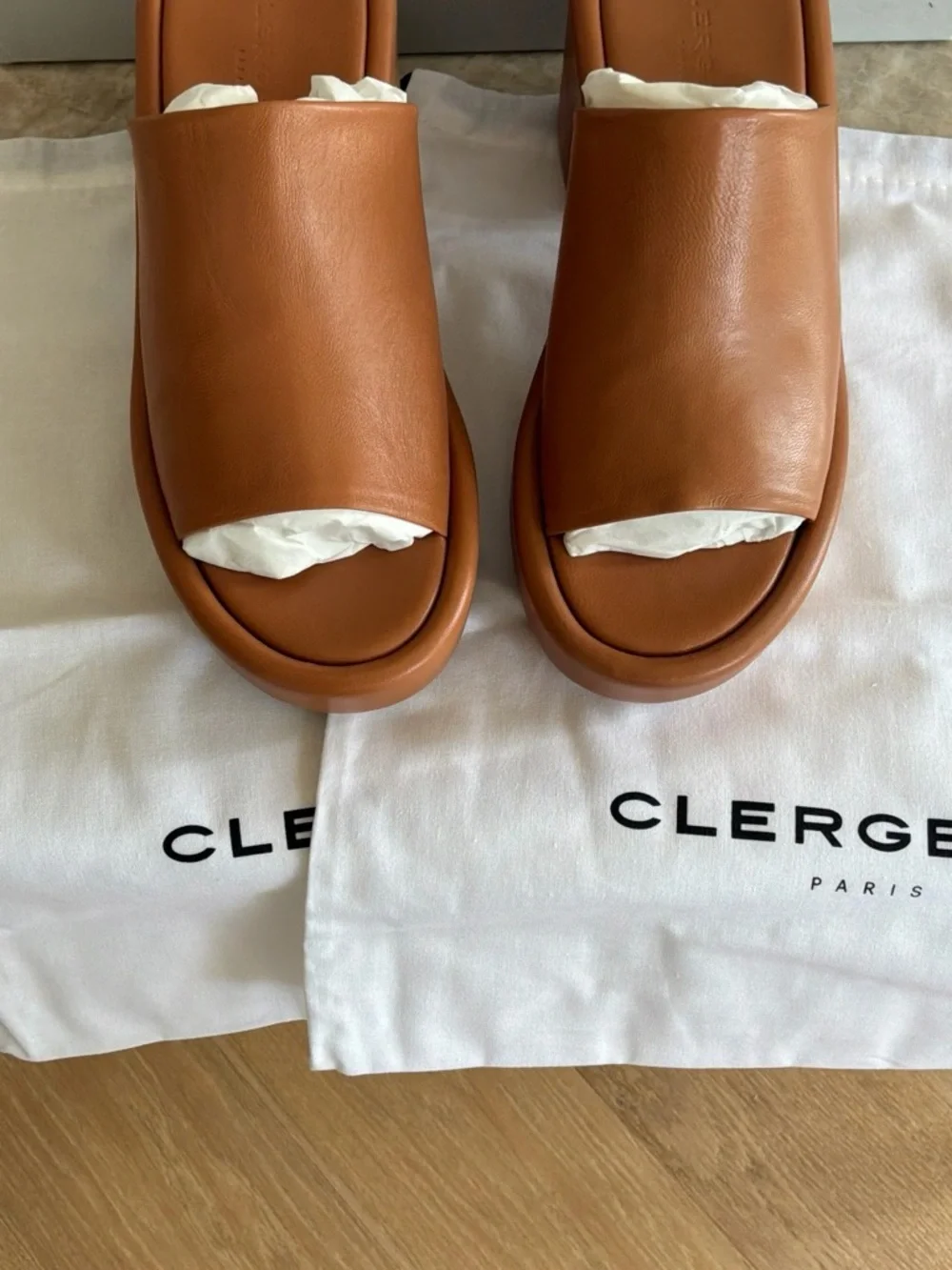 NIB Robert Clergerie Cognac Dodie or Dorice Leather Slide Mules sz 36 or US 6